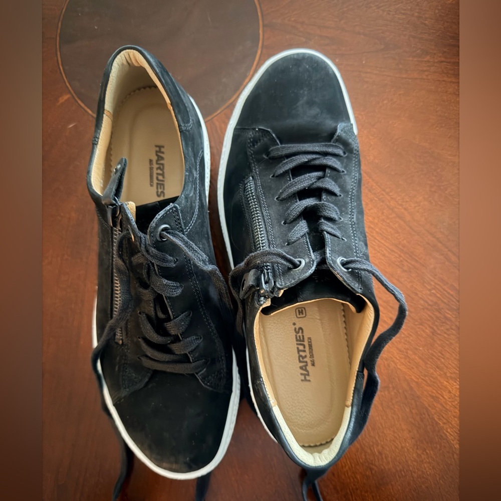 Hartjes Phil Black Suede Womens Shoes